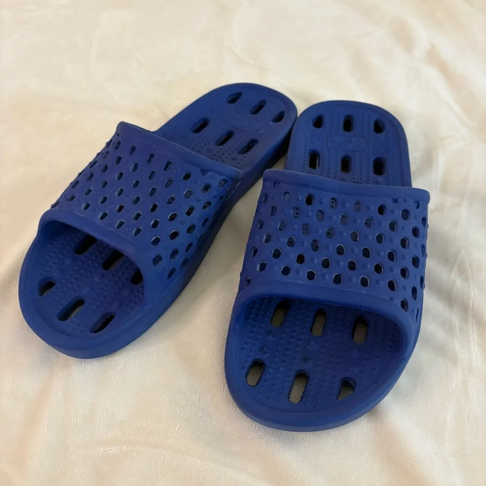 N/A comfortable blue